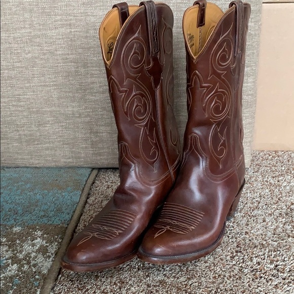 lucchese classics handmade